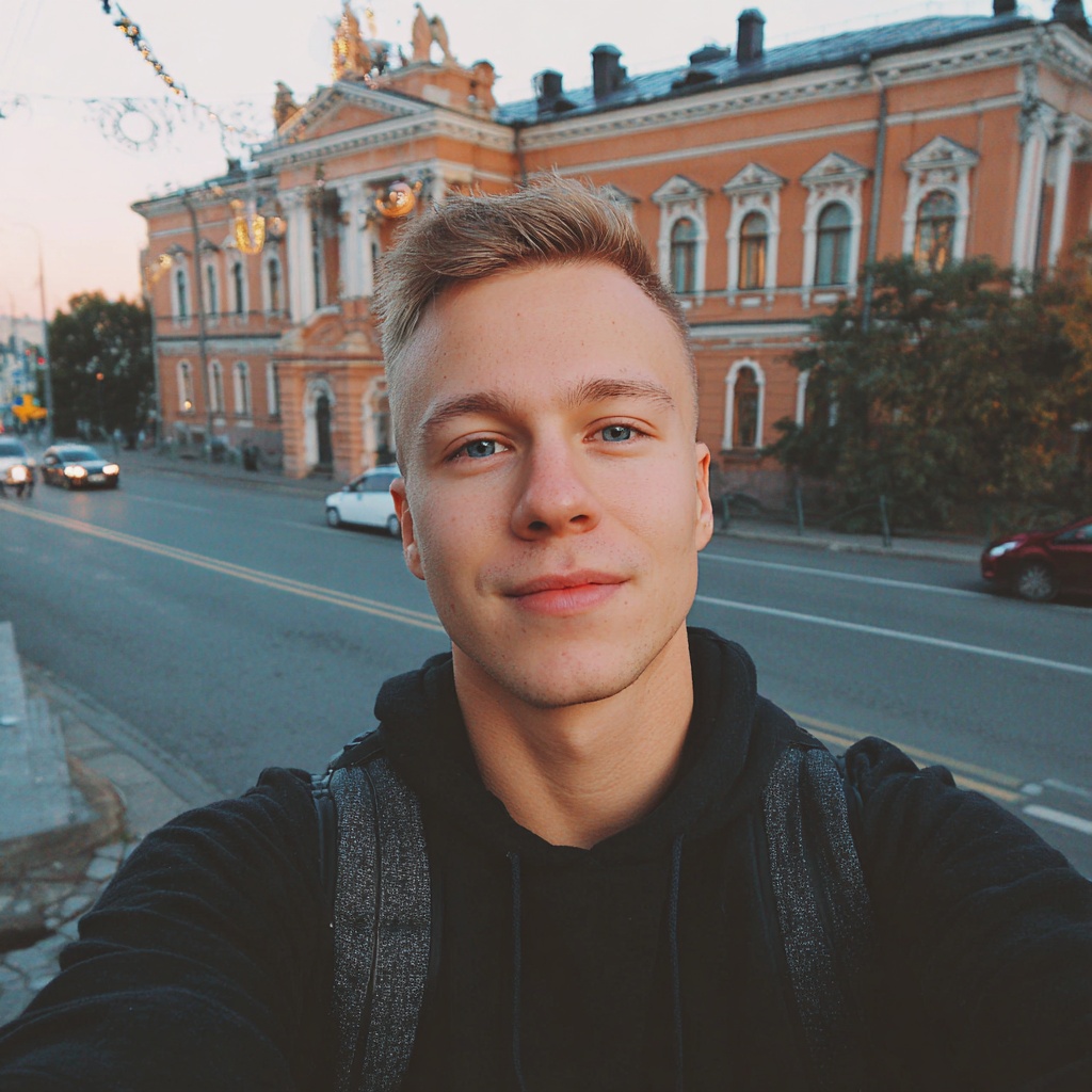 <strong>Игорь Савельев </strong><br>E-mail: i.savelev@rostov-nd.ru